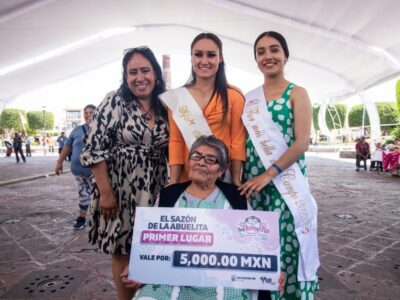 Realizan concurso El Sazón de la Abuelita en Plaza Independencia