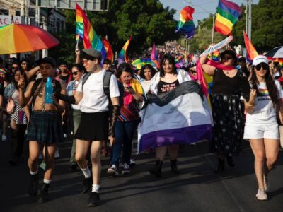 UAQ presente en la 7ª Marcha del Orgullo y Dignidad LGBT+ en Querétaro