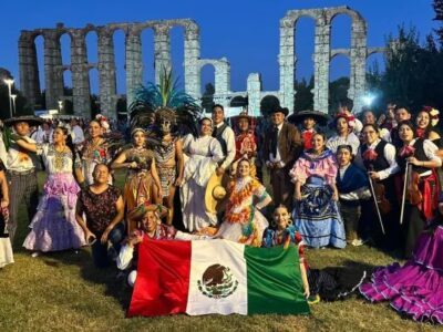 “Colibrí del Sur” y “Bajío Son” de Querétaro participan en Festival Folklórico de Extremadura