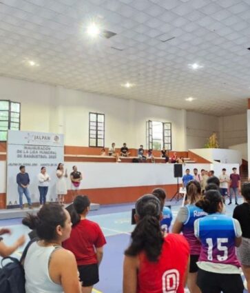 Inauguran torneo de basquetbol en Jalpan de Serra