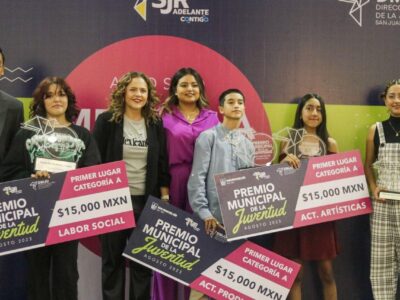 Entregan Premio Municipal de la Juventud 2023 en San Juan del Río