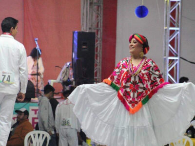 Docentes representan a UPQ en festivales de Folklore en Portugal