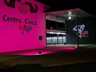 Iluminarán de rosa edificios públicos de San Juan del Río