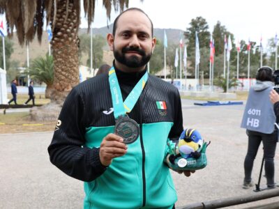 Daniel Zacarías Urquiza obtiene medalla de plata en tiro deportivo mixto