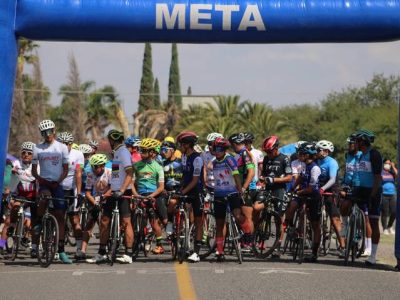 Ciclistas se preparan para Reto Veñedos