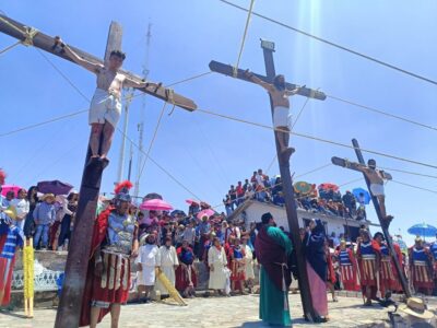 Reviven la Pasión de Cristo en San Pedro Tolimán