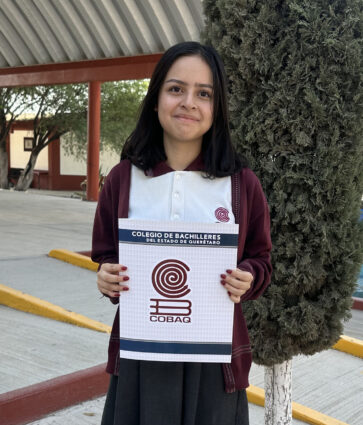 Estudiante queretana gana concurso nacional de poesía