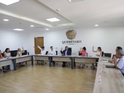 Reunión de la Comisión Evaluadora de Preseas y Homenajes Póstumos del Municipio de Querétaro