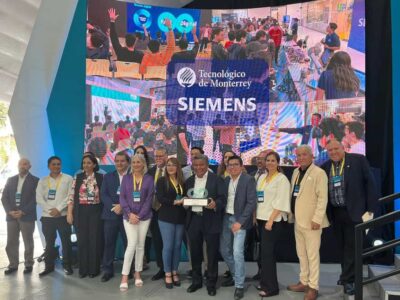 Reconoce Siemens a la UTEQ por Liderazgo en Innovación Digital